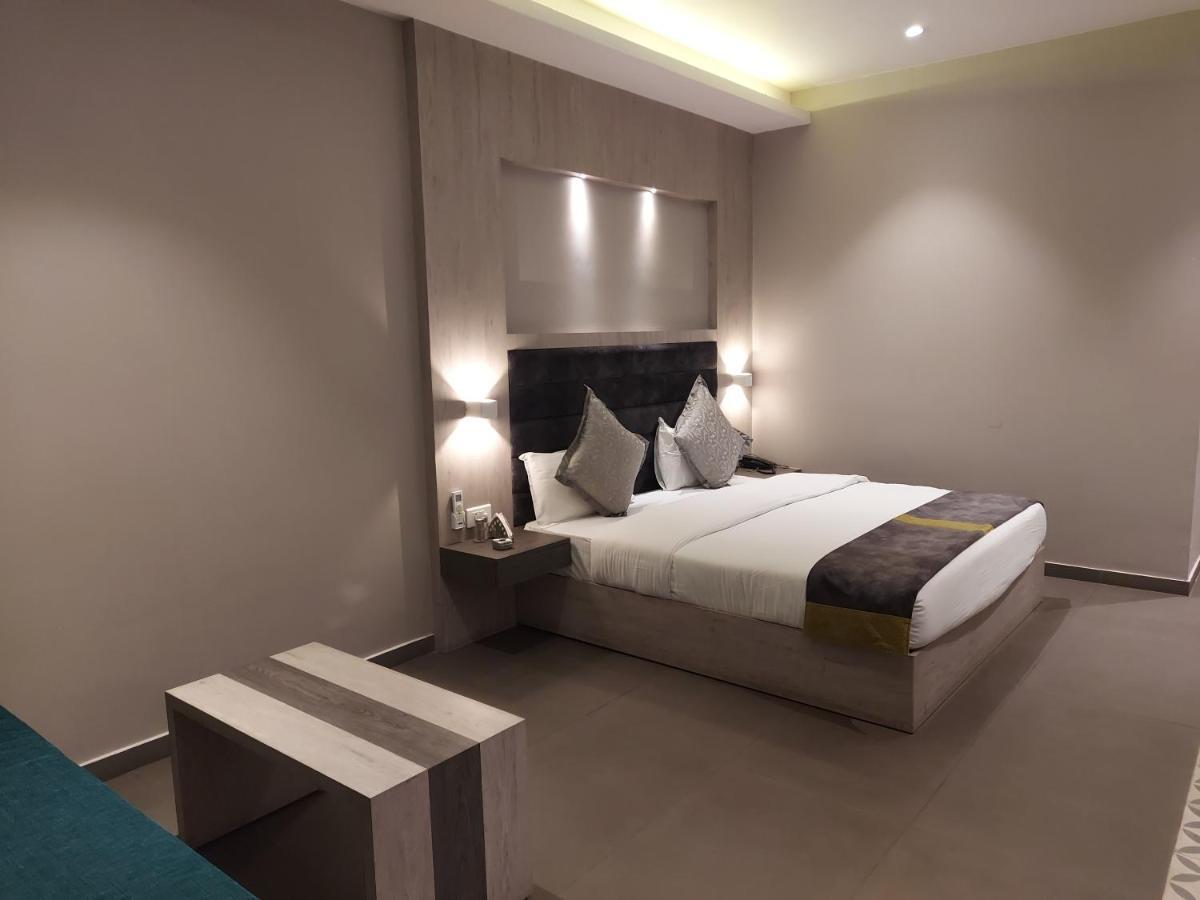 Kingston Resort Kanpur Exterior foto